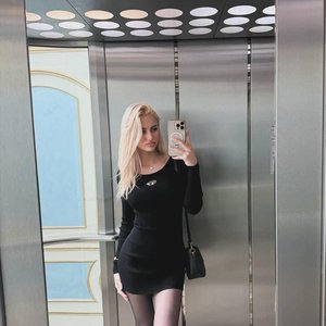 Arina Savastru Nude