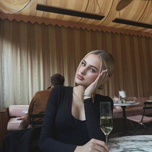 Arina Savastru Nude