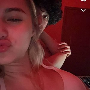 Arina Savastru Nude