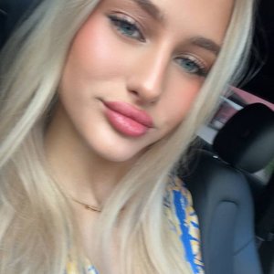 Arina Savastru Nude