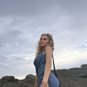 Arina Savastru Nude