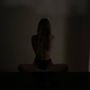 Leron Baron Nude