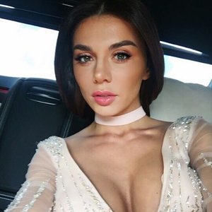 Anna Sedokova Nude
