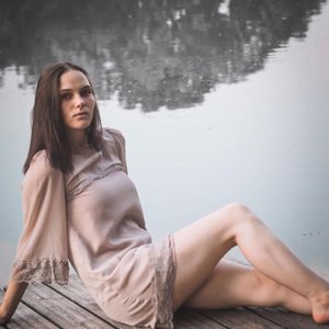 Leron Baron Nude