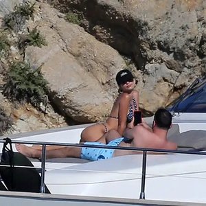 Emily Ratajkowski Nude