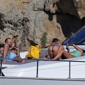 Emily Ratajkowski Nude