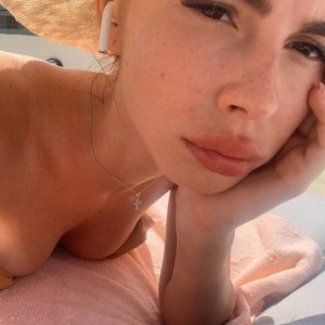 Vishenka Nude