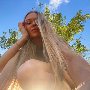 Smekalka Nude