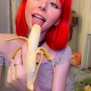 Kiti Ket Nude