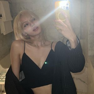 Lisa Nude