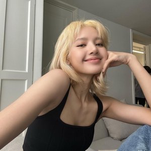 Lisa Nude
