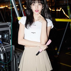 Lisa Nude