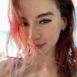 Liqueen Nude