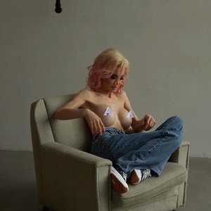 Liqueen Nude