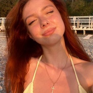 Linsan Nude