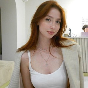 Linsan Nude