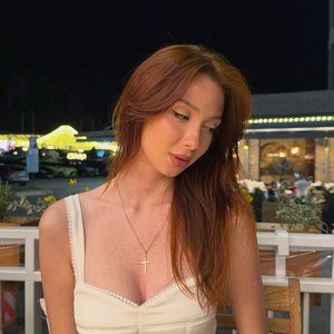 Linsan Nude