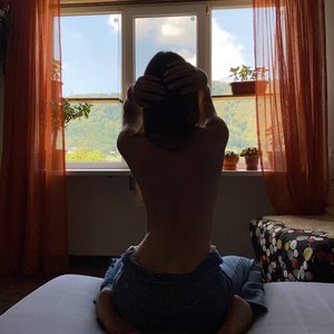 Linsan Nude