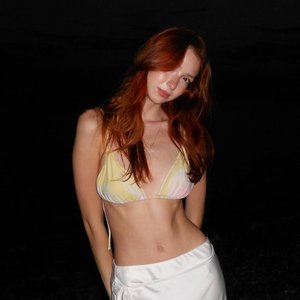 Linsan Nude