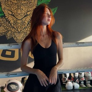 Linsan Nude