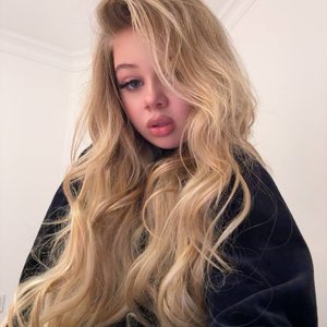 Mashera Nude
