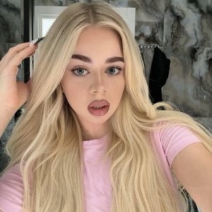 Mashera Nude