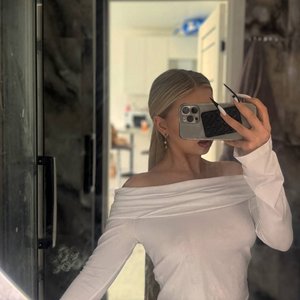 Mashera Nude