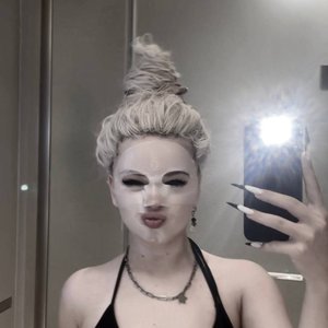 Mashera Nude