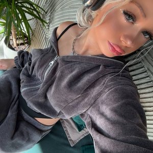 Mashera Nude