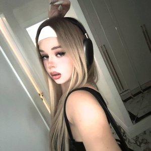 Mashera Nude