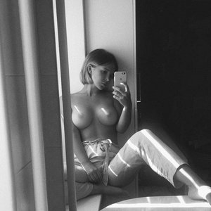Katya Rys Nude