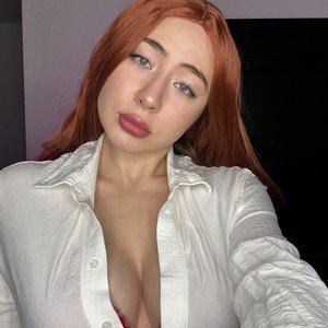 Nisaatane Nude