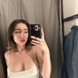 Nisaatane Nude