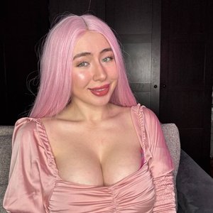 Nisaatane Nude