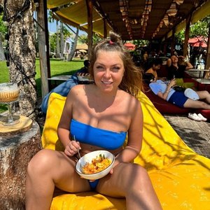 Oksana Pochepa Nude