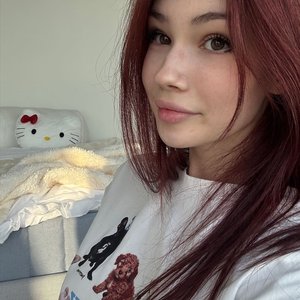 Bonnie Petite Nude