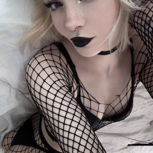 Ratskeleton Nude