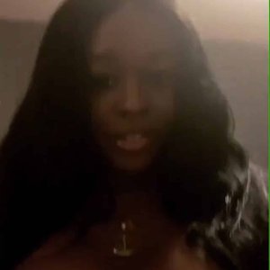 Aziliya Benks Nude