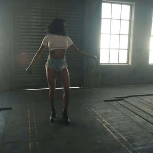 Aziliya Benks Nude