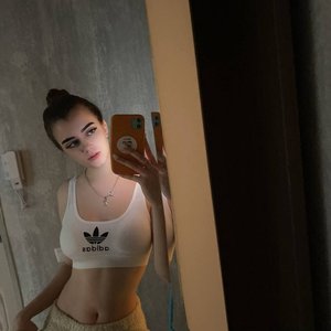 Lelyamt Nude