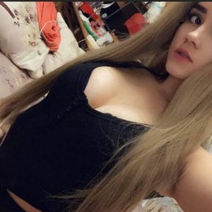 Lelyamt Nude