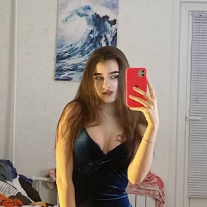 Lelyamt Nude