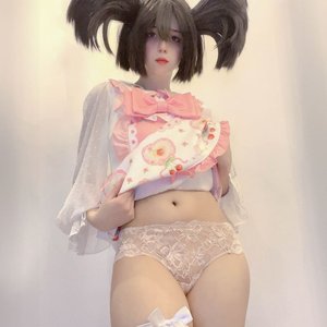 Yameeka Nude
