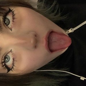 Skvirtik Nude