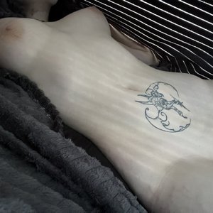Skvirtik Nude