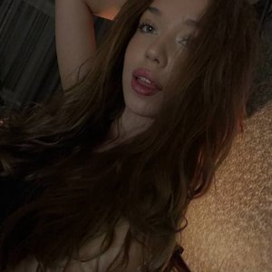 Tsunami Beybi Nude