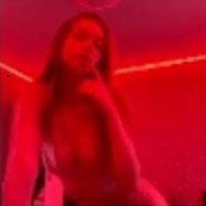 Tsunami Beybi Nude