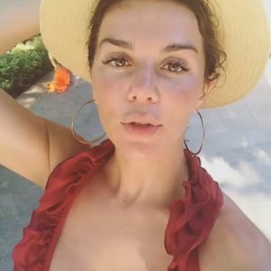 Anna Sedokova Nude