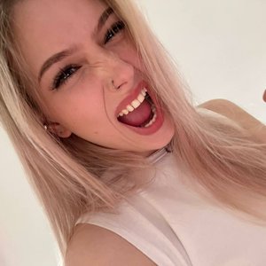 Whylollycry Nude