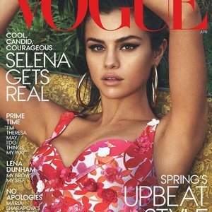 Selena Gomes Nude